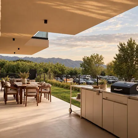 Amoa Villa